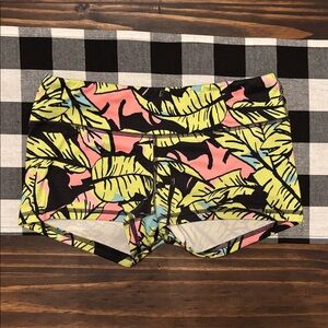 Fleo Miami Leaf booty shorts medium
